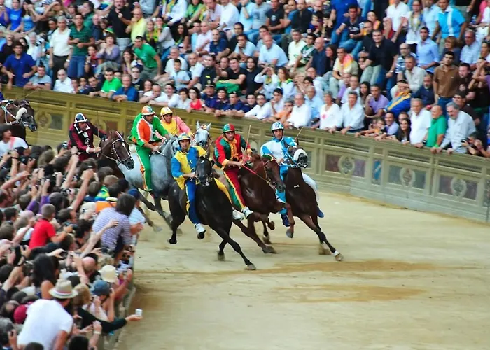 La Casetta - Free Public Parking